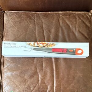 Brookstone Always Perfect Digital Chef's Fork NWTO